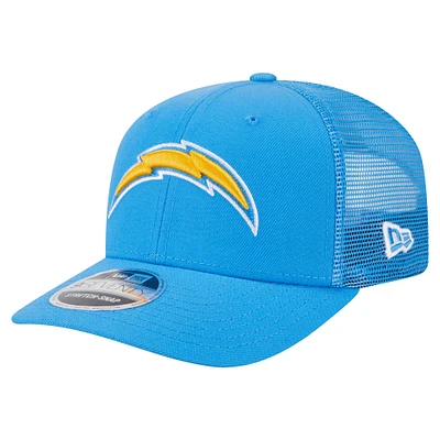 Casquette camionneur extensible 9SEVENTY bleu poudre New Era pour homme des Los Angeles Chargers