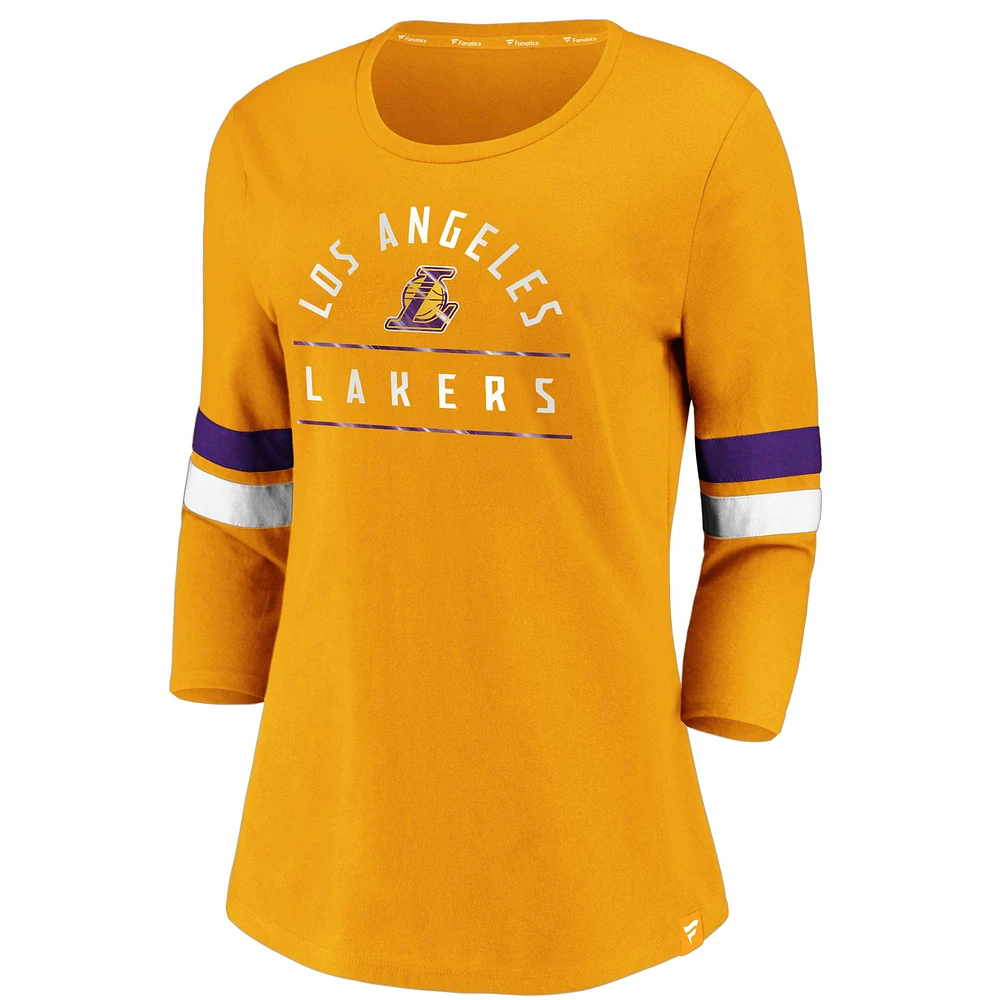 T-shirt à manches 3/4 emblématique et moderne des Los Angeles Lakers Fanatics Gold pour femme