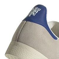 Men's adidas Originals White Manchester United x George Best Lifestyler Gazelle Shoes