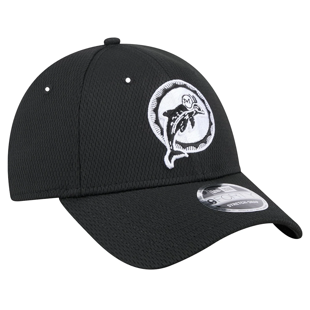 Casquette ajustable noire New Era Miami Dolphins Throwback Main B-Dub 9FORTY pour homme