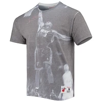 T-shirt Mitchell & Ness Dwyane Wade gris chiné Miami Heat Above The Rim pour hommes
