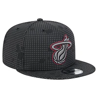Men's New Era Black Miami Heat Midnight Ink Pop Outline 9FIFTY Snapback Hat