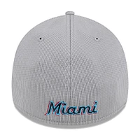 Men's New Era Gray Miami Marlins Active Pivot 39THIRTY Flex Hat