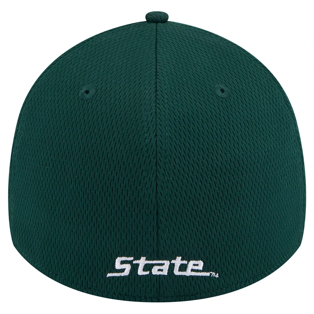 Men's New Era Green Michigan State Spartans Active Slash Sides 39THIRTY Flex Hat