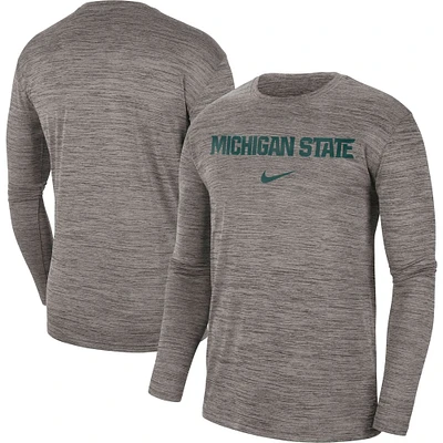 T-shirt à manches longues Nike Michigan State Spartans Team Velocity Performance pour homme, gris chiné