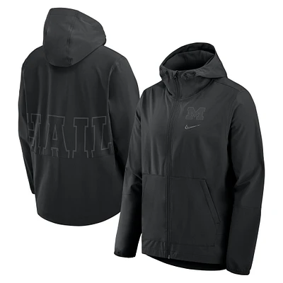 Veste tissée entièrement zippée Nike Michigan Wolverines Performance pour homme noire