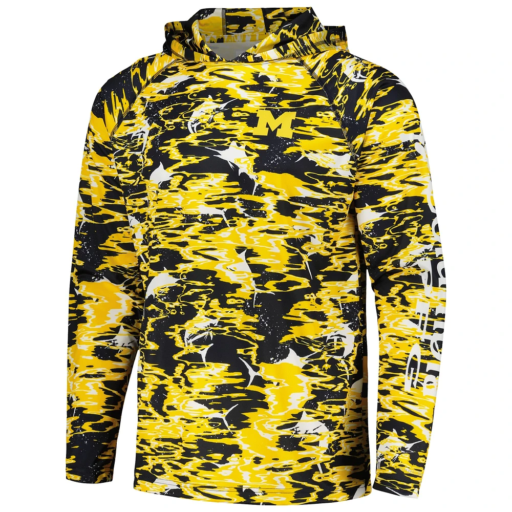 Men's Columbia Navy Michigan Wolverines PFG Terminal Tackle Omni-Shade Rippled Long Sleeve Hooded T-Shirt