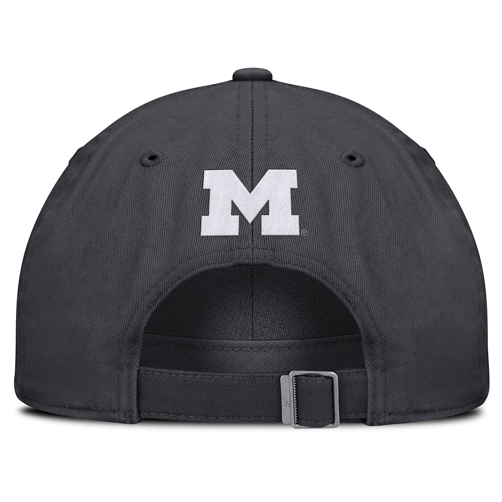 Casquette ajustable Jordan Brand Michigan Wolverines Campus Club pour homme, couleur anthracite