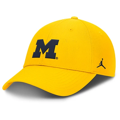 Casquette ajustable Jordan Brand Maize Michigan Wolverines Club Performance pour homme