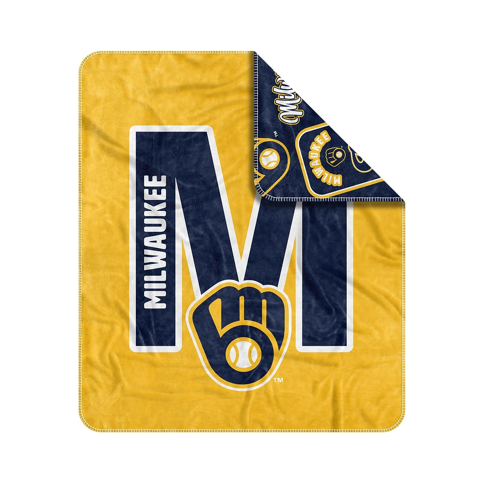  Milwaukee Brewers 50" x 60" Dream Weave Throw Blanket