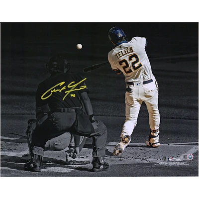 Photographie autographiée de Christian Yelich des Milwaukee Brewers, 11" x 14"