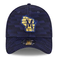 Men's New Era Navy Milwaukee Brewers 2025 MLB Clubhouse 39THIRTY Flex Hat
