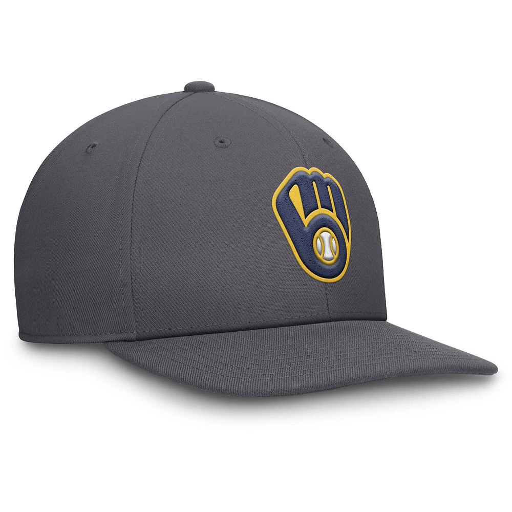 Men's Nike Gray Milwaukee Brewers Pro Performance Snapback Hat