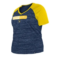 T-shirt à col en V raglan teint par espacement New Era pour femme bleu marine Milwaukee Brewers Taille Plus