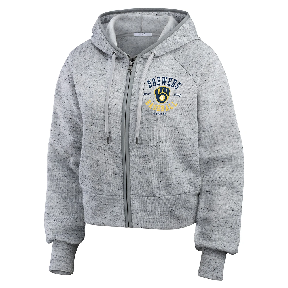 Sweat à capuche court en polaire moucheté et zippé Heather Gray Milwaukee Brewers pour femme par Erin Andrews