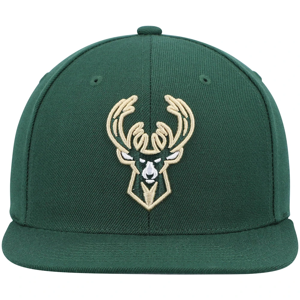 Men's Mitchell & Ness Hunter Green Milwaukee Bucks Ground 2.0 Snapback Hat