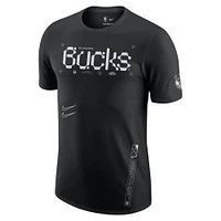 T-shirt Nike Milwaukee Bucks Courtside Air Traffic Control Max90 pour homme - Noir