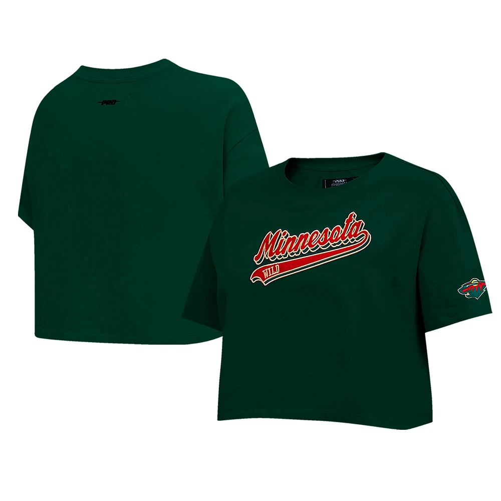 T-shirt court Pro Standard vert Minnesota Wild Boxy Script Tail pour femmes