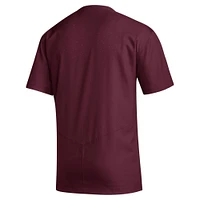 Haut pour homme adidas Mississippi State Bulldogs bordeaux à encoche Iron Cage