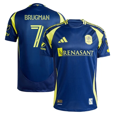 Maillot de joueur authentique adidas Gastón Brugman bleu marine Nashville SC 2025 The Heart Of Kit pour homme