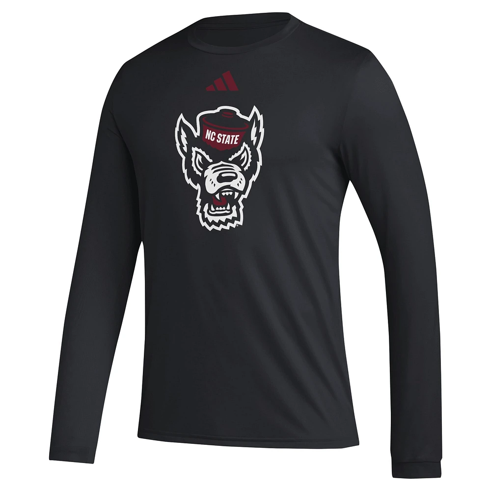 T-shirt d'avant-match à manches longues avec logo adidas pour hommes, NC State Wolfpack Primary Locker, noir