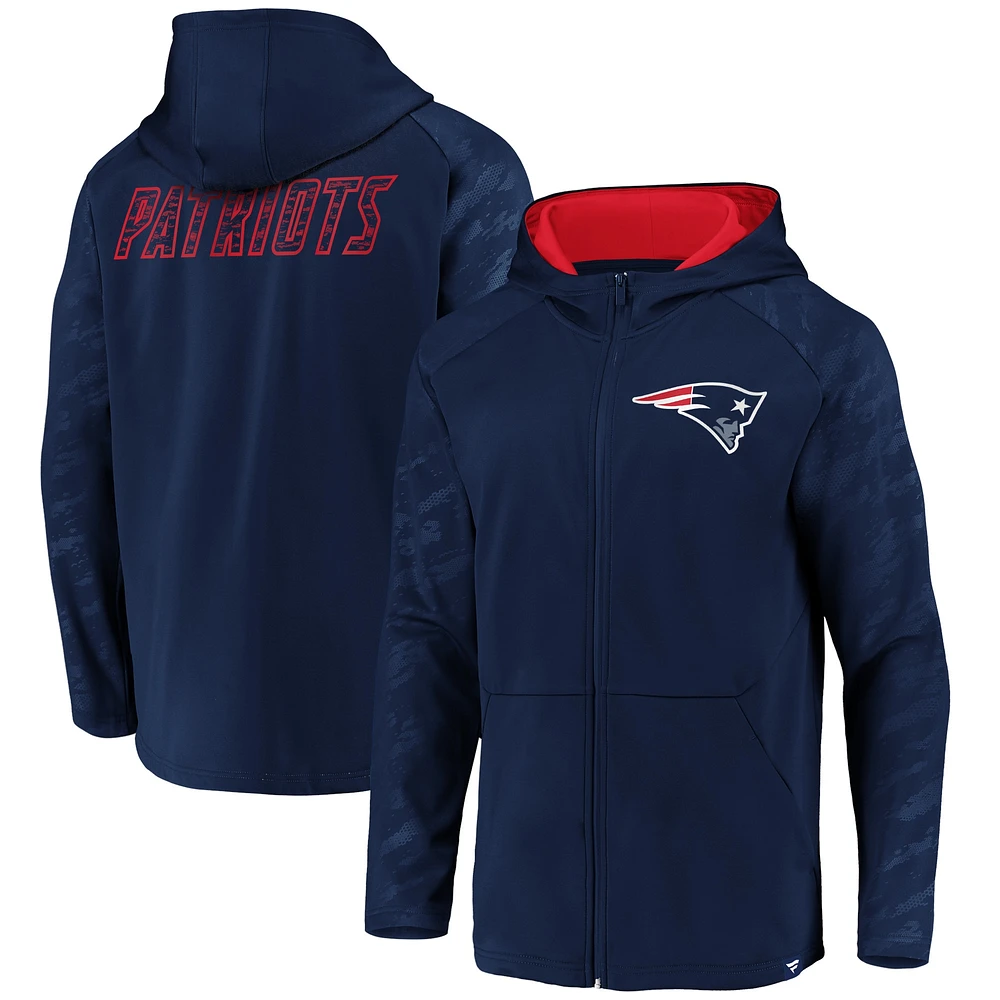 Sweat à capuche et fermeture éclair intégrale Defender Iconic Embossed des Patriots de la Nouvelle-Angleterre Fanatics Branded bleu marine