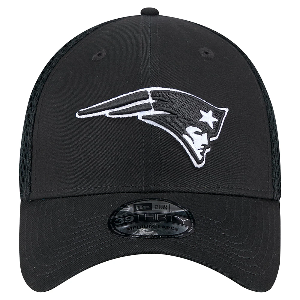 Men's New Era Black England Patriots 39THIRTY Flex Hat