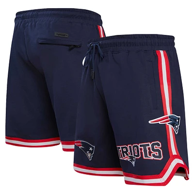 Short en chenille classique Pro Standard bleu marine New England Patriots pour hommes