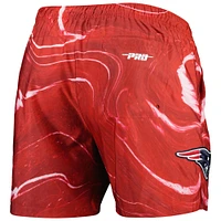Short Pro Standard New England Patriots rouge imprimé marbré sur l'ensemble pour homme