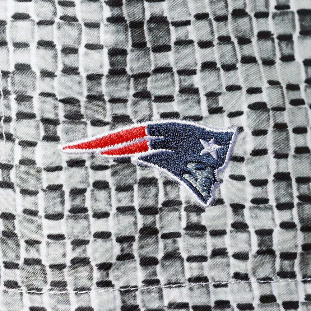 Men's Tommy Bahama Gray New England Patriots Baja Geo Wave Swim Shorts