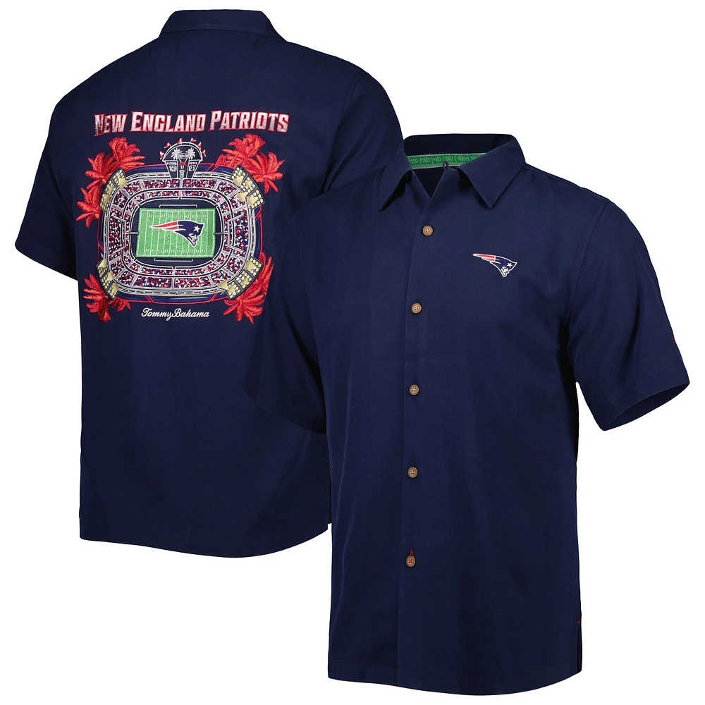 Chemise boutonnée Top of Your Game Camp des Patriots de la Nouvelle-Angleterre Tommy Bahama pour homme, bleu marine
