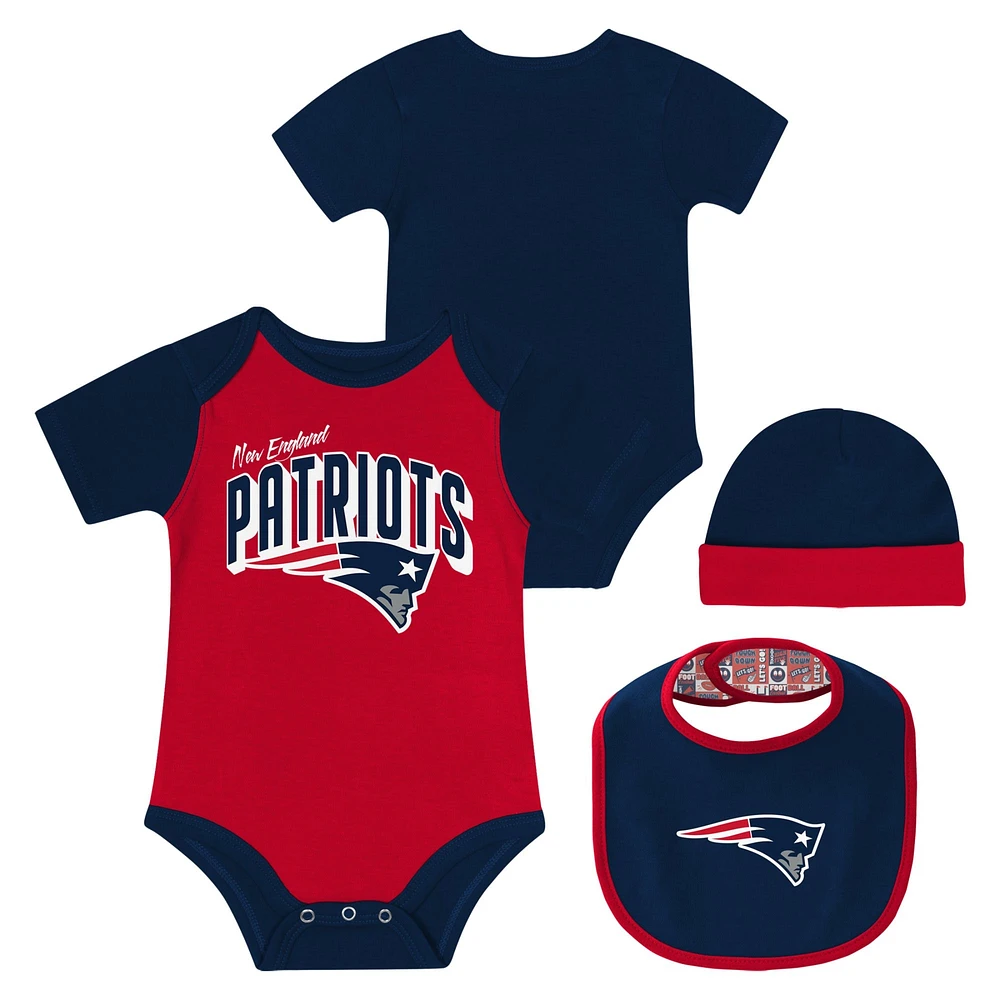 Newborn & Infant New England Patriots Dynamic Duo Bodysuit, Bib Knit Hat Set