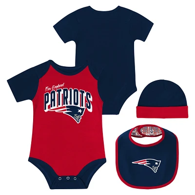 Newborn & Infant New England Patriots Dynamic Duo Bodysuit, Bib Knit Hat Set