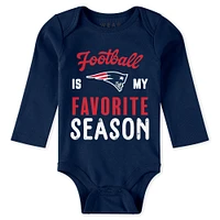 Newborn & Infant WEAR by Erin Andrews New England Patriots Three-Piece Turn Me Around Bodysuits Pant Set