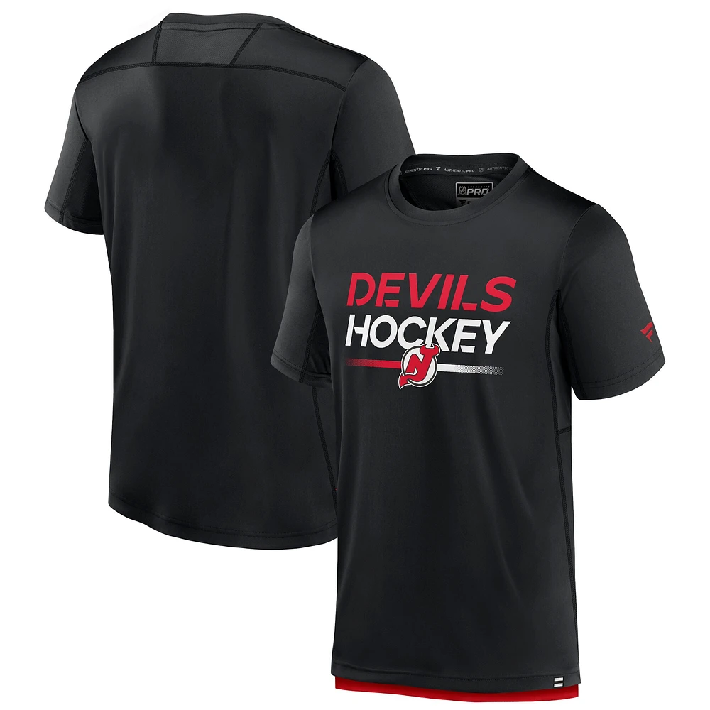 T-shirt noir authentique Pro Tech Fanatics pour hommes des Devils du New Jersey