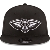 Men's New Era Black New Orleans Pelicans Black & White Logo 9FIFTY Adjustable Snapback Hat