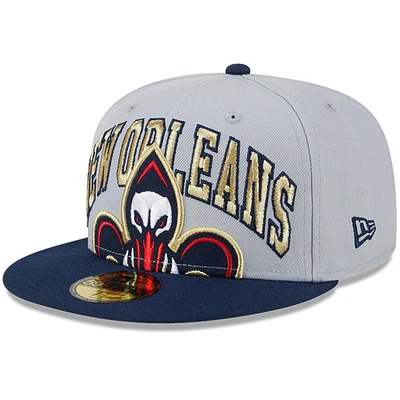 Casquette ajustée bicolore 59FIFTY New Orleans Pelicans Tip-Off Era pour hommes, gris/bleu marine