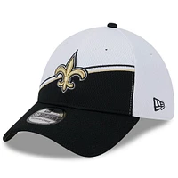 Men's New Era  White/Black Orleans Saints 2023 Sideline 39THIRTY Flex Hat