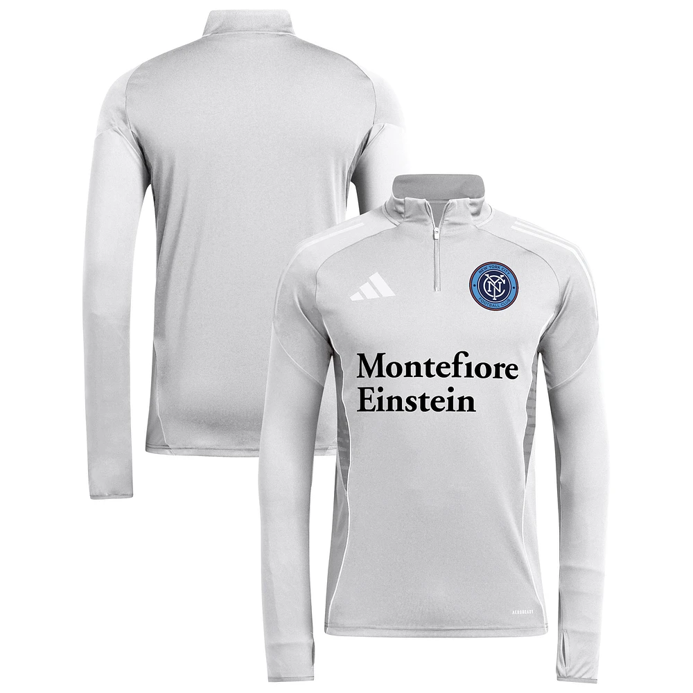 Haut d'entraînement à manches longues et fermeture éclair quart de tour pour homme adidas Silver New York City FC 2025