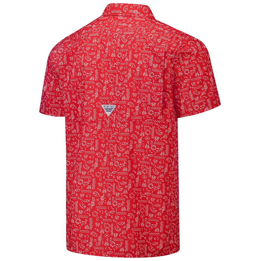 Men's Columbia PFG Red New York Giants Super Slack Tide Omni-Wick Button-Up Shirt