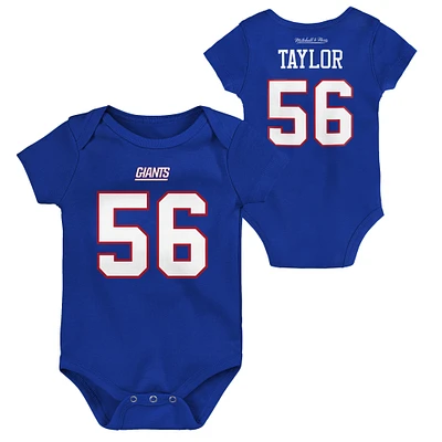 Body pour nouveau-né et bébé Mitchell & Ness Lawrence Taylor Royal New York Giants avec nom numéro rétro