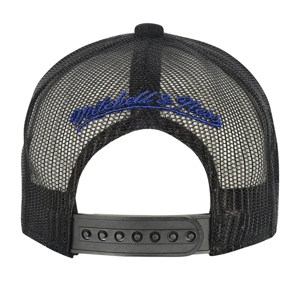Casquette réglable de camionneur précourbée noire New York Giants Times Up Mitchell & Ness pour jeunes