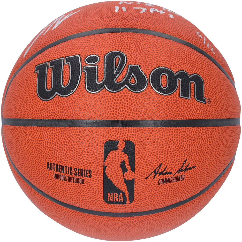 Ballon de basket-ball d'intérieur/extérieur Wilson Authentic Series autographié par Donte DiVincenzo New York Knicks avec inscription « 3-25-24 NYK Rec 11 3pts » - Édition limitée à 12
