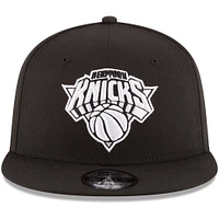 Men's New Era Black New York Knicks Black & White Logo 9FIFTY Adjustable Snapback Hat
