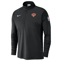 Men's Nike Black New York Knicks 2024/25 Courtside Performance Half-Zip Top
