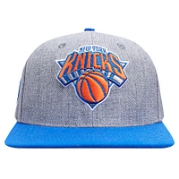 Men's Pro Standard Gray/Blue New York Knicks Classic Logo Two-Tone Snapback Hat