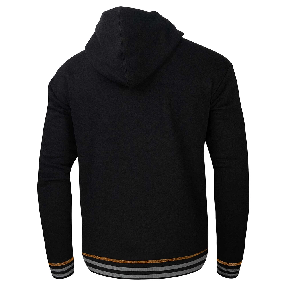 Men's Stadium Essentials  Black New York Knicks Baseline Pullover Hoodie