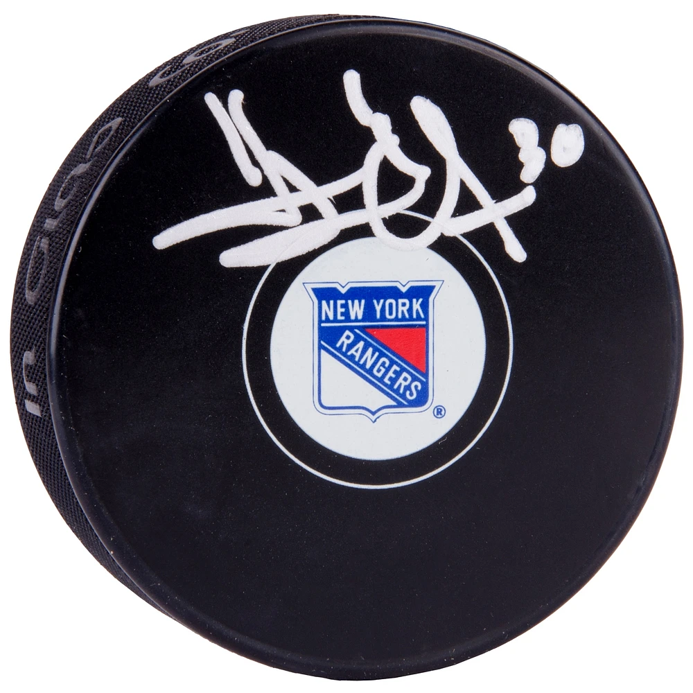 Rondelle de hockey autographiée par Henrik Lundqvist des Rangers de New York - Steiner Sports
