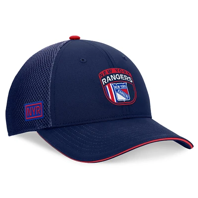 Casquette réglable de camionneur Fanatics Navy New York Rangers 2024 NHL Draft On Stage pour hommes