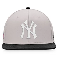 Men's Fanatics  Gray/Black New York Yankees Sky Team Patch Snapback Hat